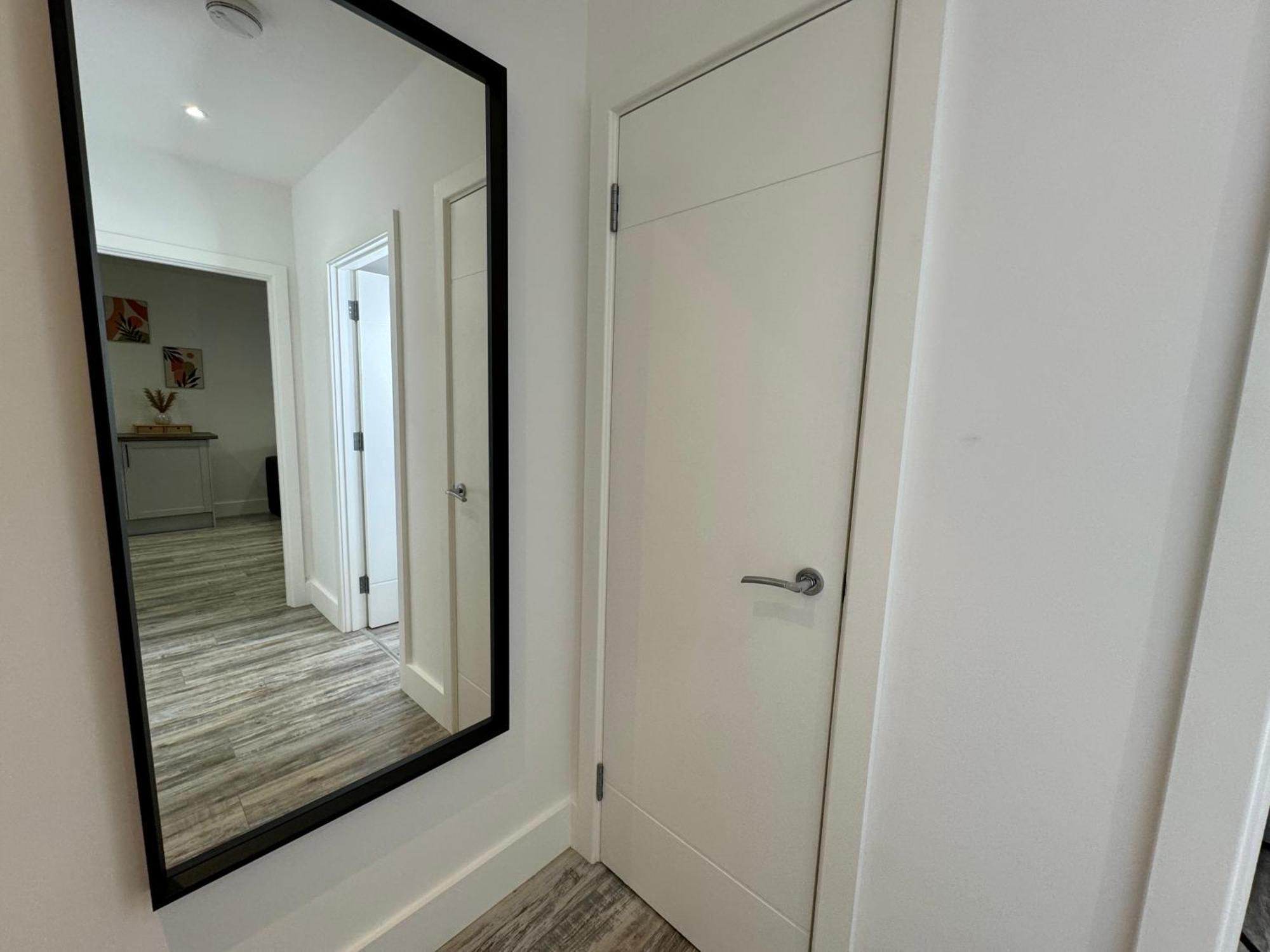 Modern One-Bedroom Apartment Swindon Exterior foto